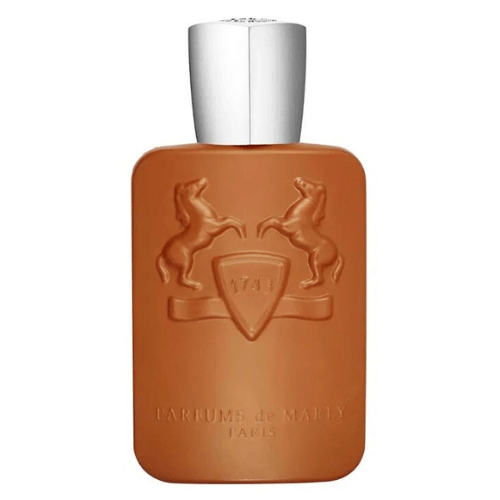 Masculine Parfums de Marly Althaïr perfume with amber reflections evoking confidence and modern sophistication.